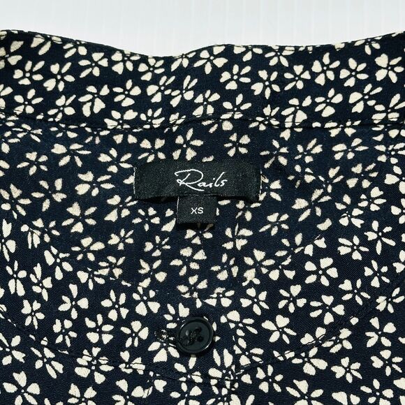 Rails Ellie Romper XS Black White Floral Rayon Tie Waist Button-Front - Picture 7 of 10